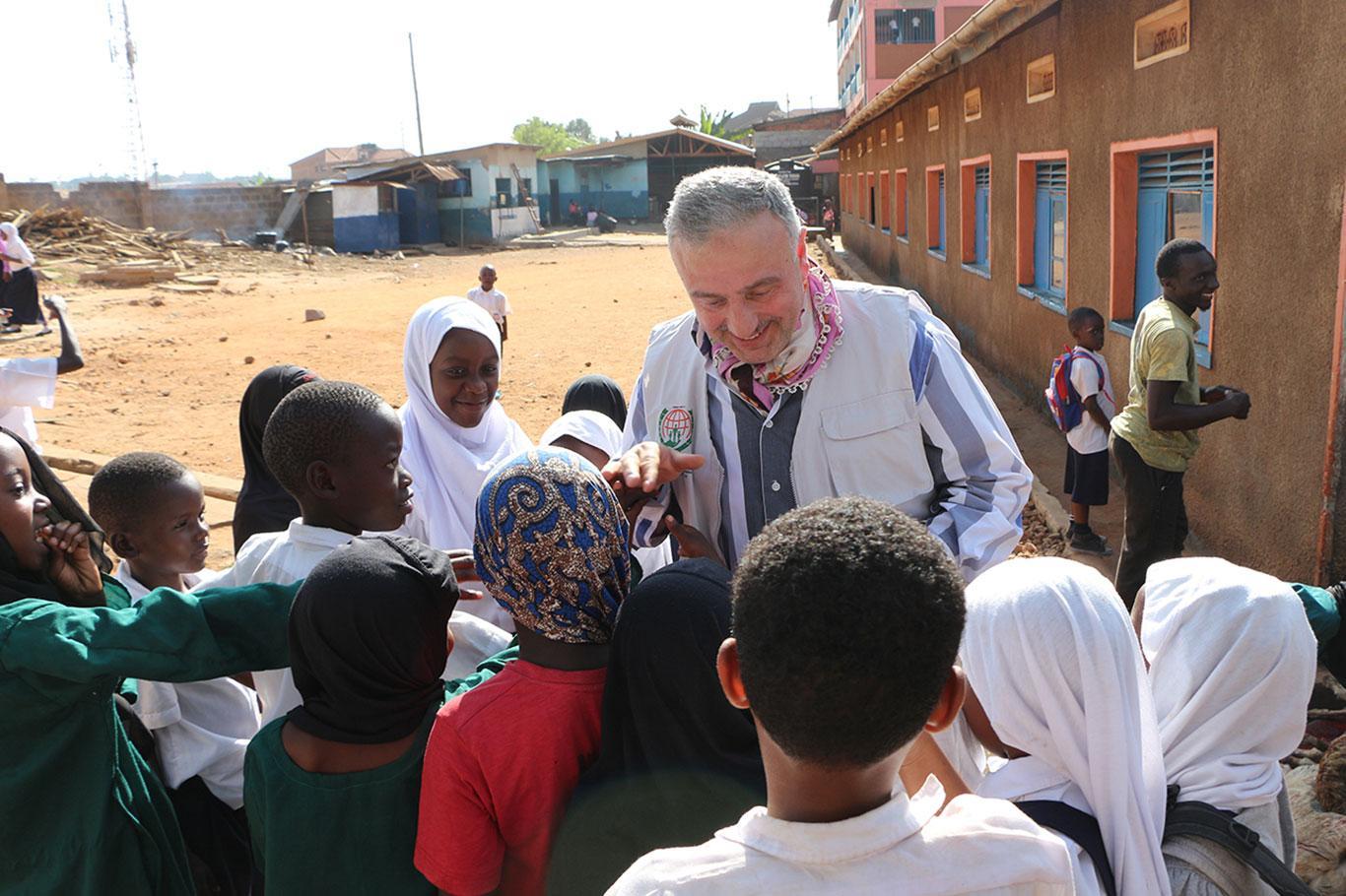 European Yetim Eli slaughters the sacrifices on behalf of philanthropists in Uganda